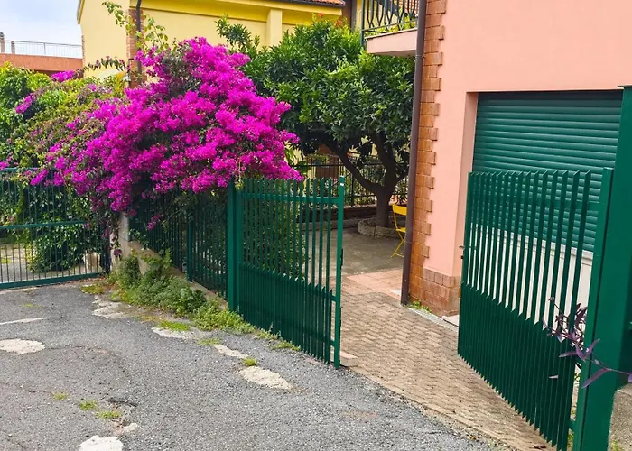 Hostdomus-il Pernambucco * Pietra Ligure