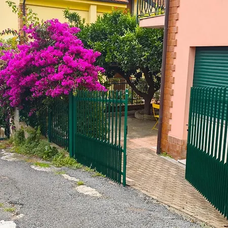Hostdomus-il Pernambucco * Pietra Ligure